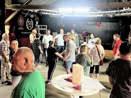 Tanzen, flirten, knutschen - die Inklusive Singleparty 2025